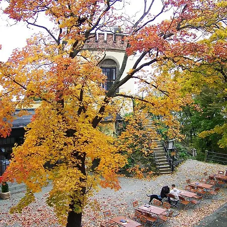 Hotel Burghotel Landeskrone 2*